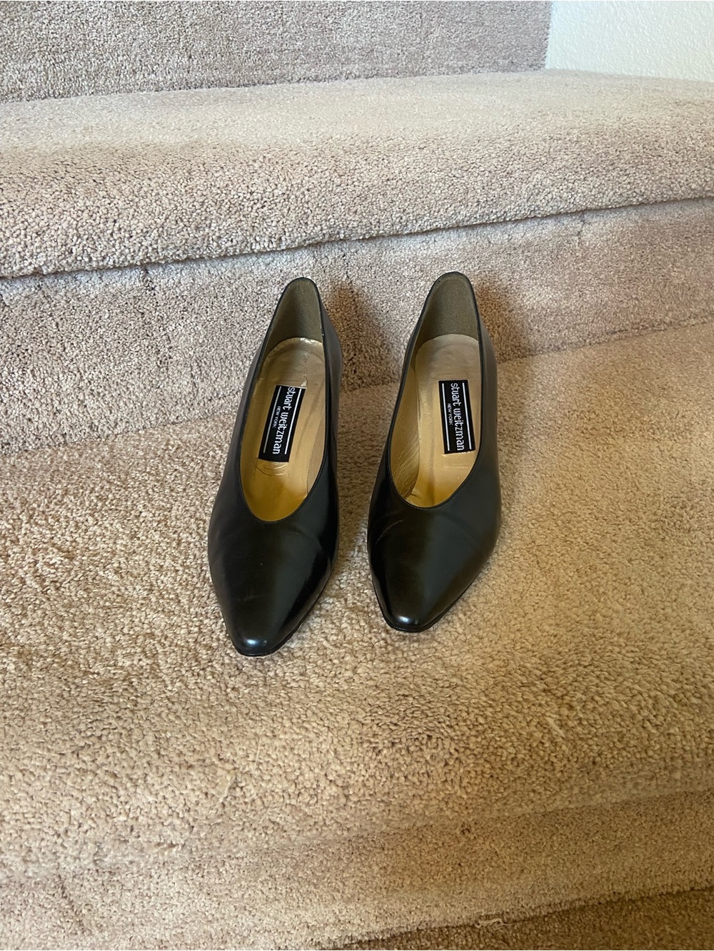 Stuart Weitzman Black Pointed-Toe Leather Pumps